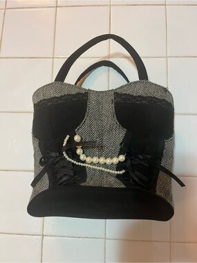 🩶 Aldo Black and Gray Herringbone Corset Tote with Pearl Accent 🩶